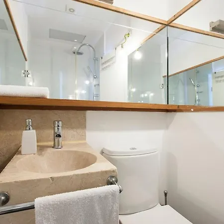 Cozy - Center, Sunny And Pratical Апартаменты